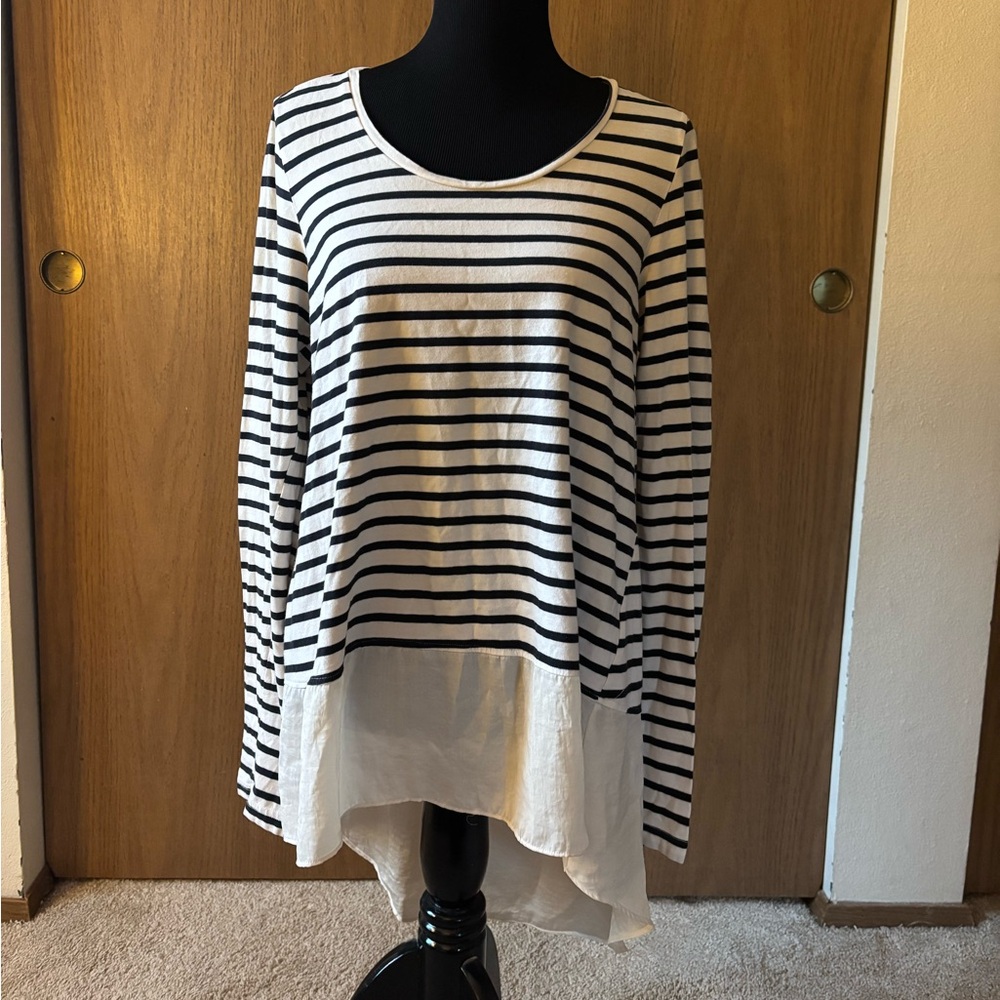 Lili’s Closet Striped Black and White Women's Top